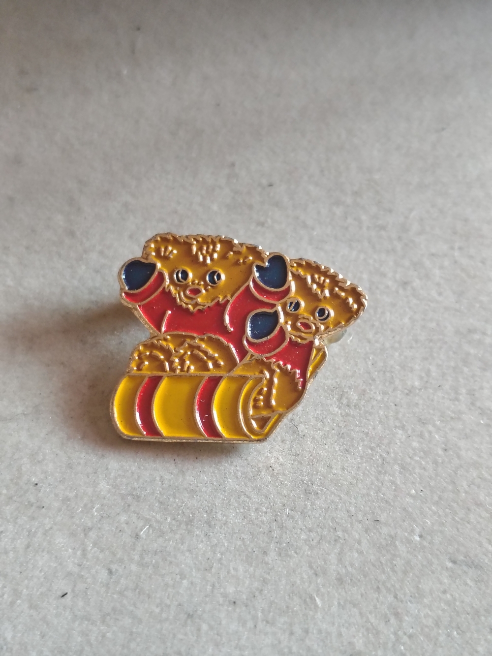 ✨ Vintage Enamel Teddy Bears Sledding Lapel Pin / Brooch Rare